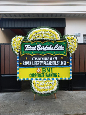Papan Bunga Duka di Kombos Barat